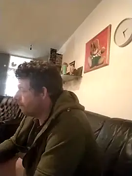 Knuffelstaaf123 online show from March 19, 2025, 1:29 pm