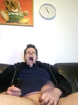 Knuffelstaaf123 online show from February 28, 2025, 3:59 am