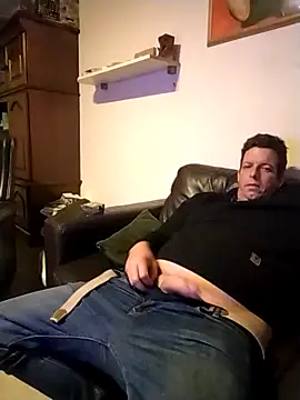 Knuffelstaaf123 online show from October 19, 2025, 2:58 am