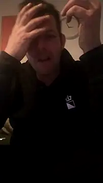 Knuffelstaaf123 online show from February 5, 2026, 3:08 pm