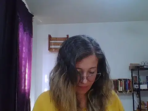 charlott ponce online show from December 3, 2025, 6:29 pm