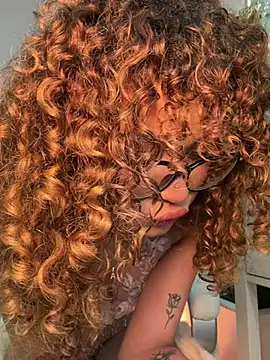 Lianh Benett online show from April 26, 2026, 6:32 am