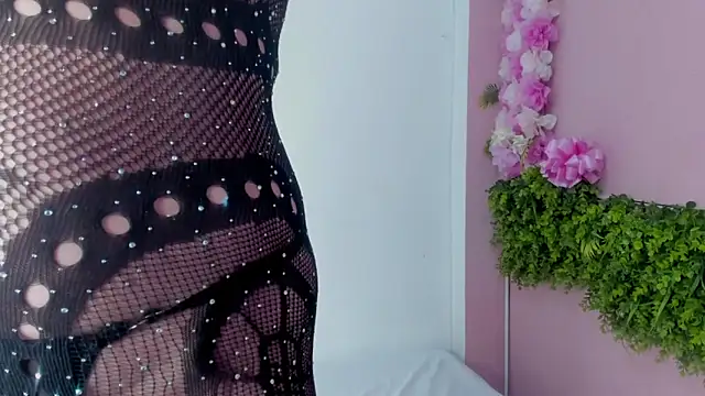 Mikasa Horny online show from March 6, 2026, 1:17 pm