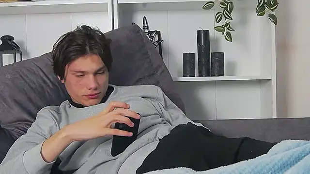 CalvinCay online show from February 28, 2025, 1:05 am