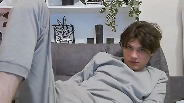 CalvinCay online show from March 16, 2025, 4:41 am