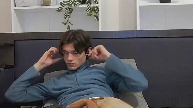 CalvinCay online show from January 28, 2025, 8:04 pm