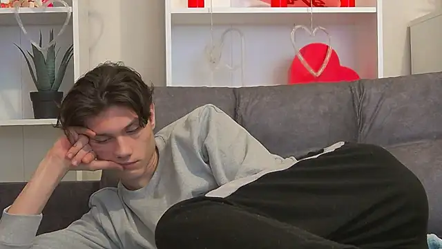 CalvinCay online show from February 13, 2025, 6:09 am