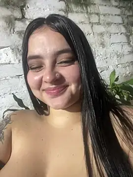 Anhii Ruiz online show from August 7, 2026, 4:51 am