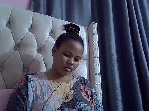 Snapshot of Amberay1 chatting on September 12, 2025, 2:55 am Amberay1 online show from September 12, 2025, 2:55 am