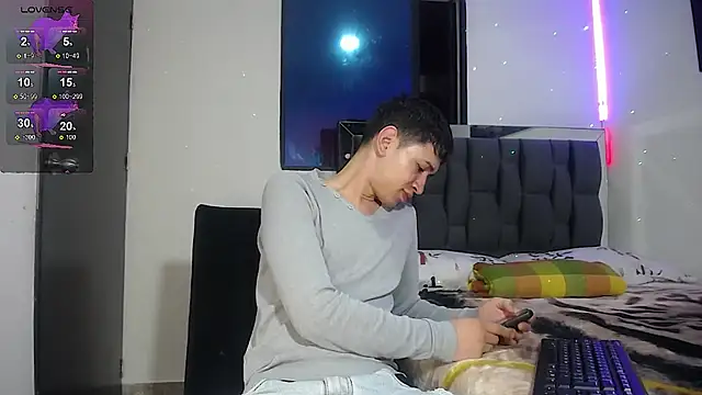 Snapshot of Mr_daren_ chatting on February 27, 2025, 5:37 pm Mr daren online show from February 27, 2025, 5:37 pm
