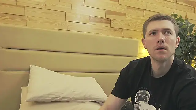 EthanPinkman online show from November 30, 2025, 4:13 am