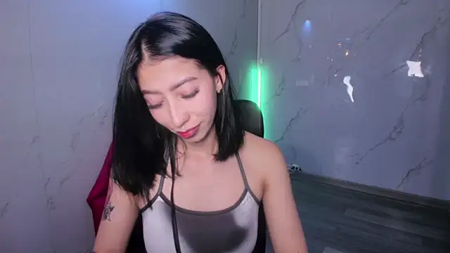 LilithCooperr  online show from March 18, 2026, 3:09 am