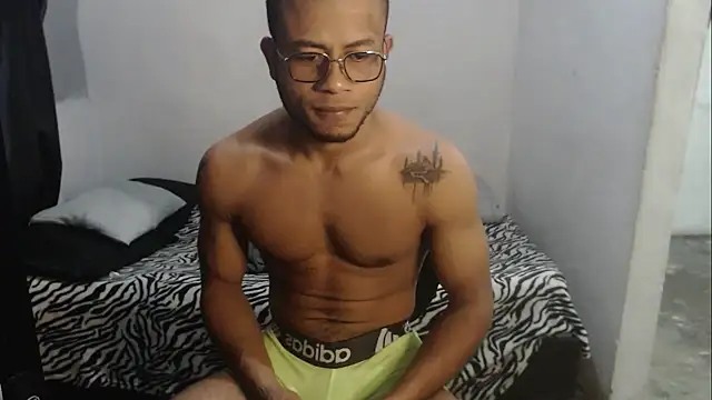 grandominantex1 online show from April 24, 2026, 3:30 am
