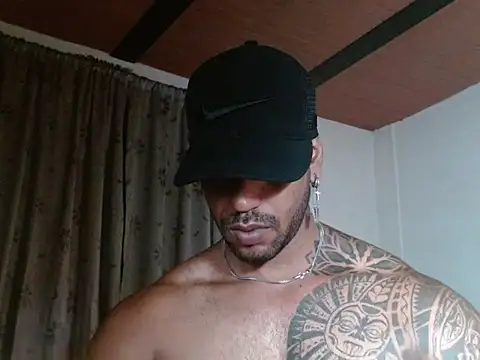 manolofitt online show from May 13, 2026, 3:52 pm