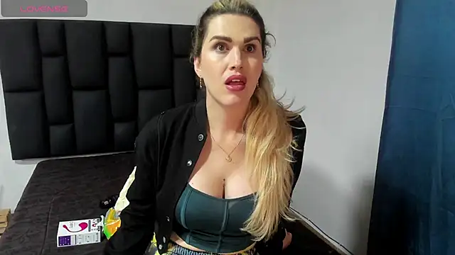 Aurora doll23 online show from March 6, 2025, 8:16 pm