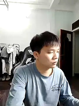 Kelvin kol online show from December 10, 2024, 4:06 pm