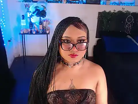 LiaScarlett online show from December 15, 2025, 2:45 pm