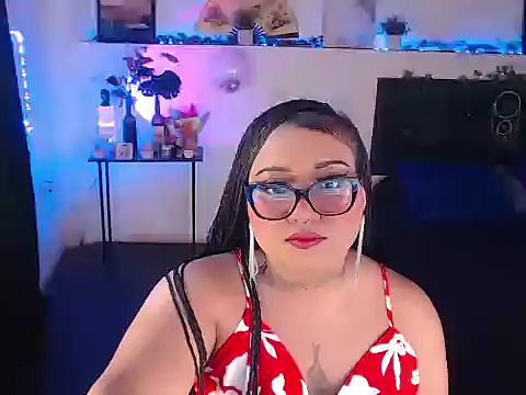 LiaScarlett online show from November 4, 2025, 4:00 pm