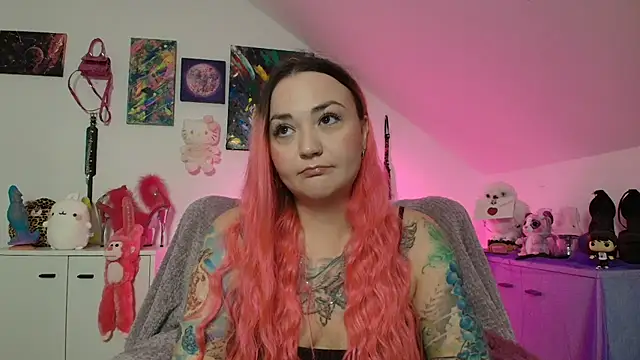 PinkHurricaneOfficial online show from October 4, 2025, 8:43 pm