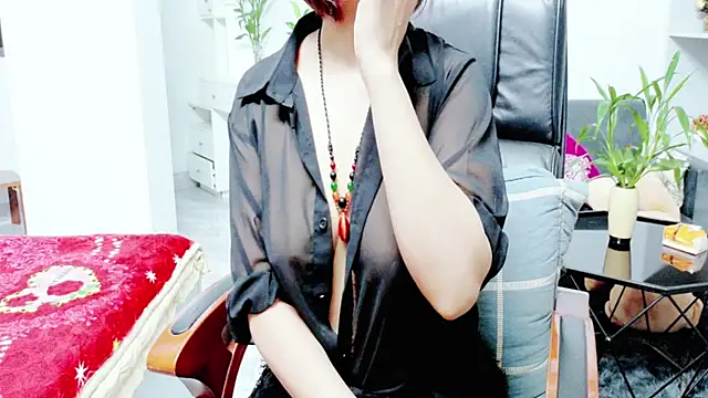 Miu-Le online show from June 19, 2026, 7:41 pm