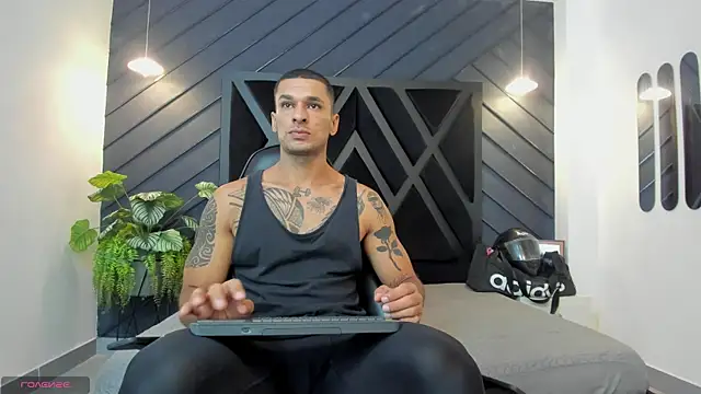 Snapshot of Adbel_Sady chatting on March 11, 2025, 11:44 am Adbel Sady online show from March 11, 2025, 11:44 am
