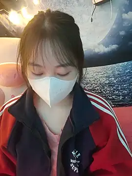 Kajisu 26 online show from March 17, 2025, 9:22 am