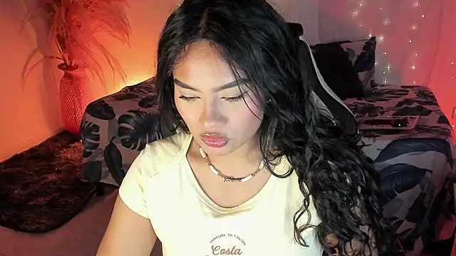 Riana Kean online show from March 16, 2026, 1:35 am