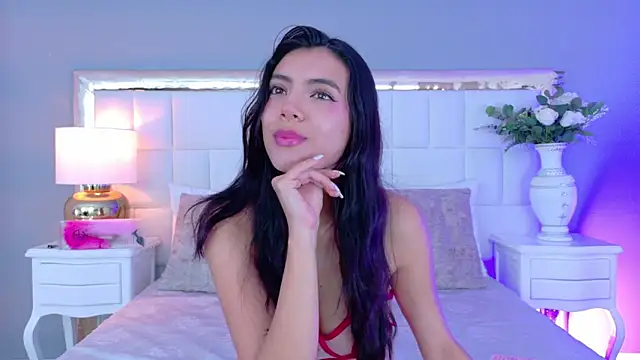 Julie Bennet online show from October 19, 2025, 4:04 am