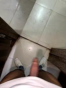 Cum on your tityyy online show from November 24, 2025, 11:49 pm