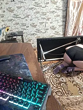  Kitti  online show from February 25, 2025, 9:58 pm