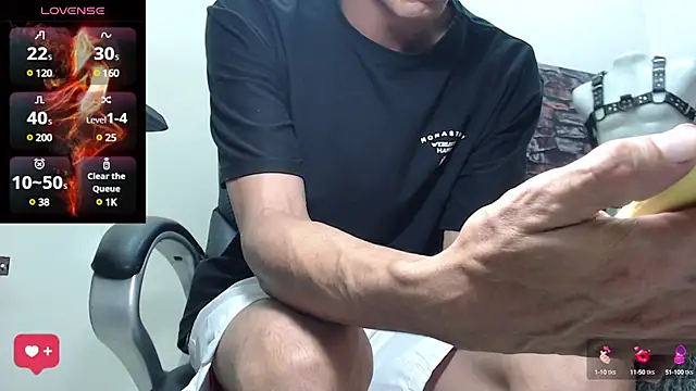 Snapshot of andy_dwels777 chatting on January 25, 2025, 11:11 pm andy dwels777 online show from January 25, 2025, 11:11 pm