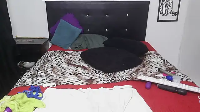 Shanttal0272 online show from January 14, 2026, 2:26 am