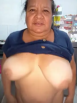 Shanttal0272 online show from January 7, 2026, 5:18 pm