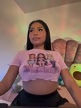 Snapshot of Pocahontascute_33 chatting on March 14, 2025, 12:29 pm Pocahontascute 33 online show from March 14, 2025, 12:29 pm