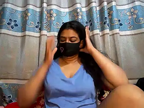 A-sweetgirl online show from March 19, 2025, 7:38 pm