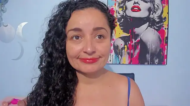  luna  sweet  online show from September 24, 2025, 5:52 pm