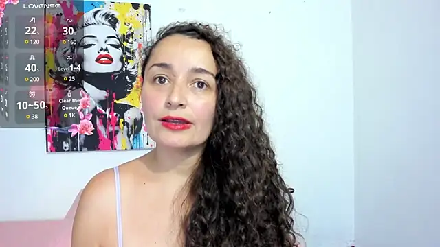  luna  sweet  online show from March 20, 2025, 6:09 pm