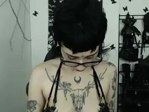 n0sferatus   online show from October 11, 2025, 2:56 am