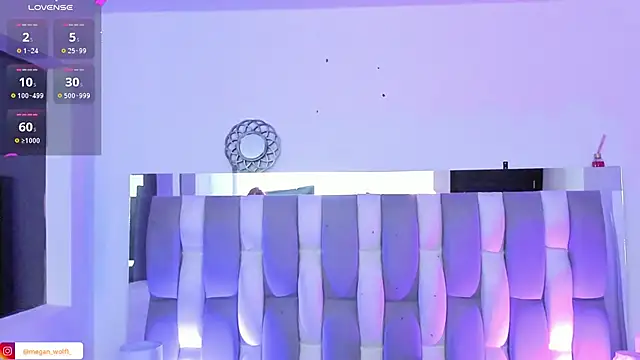 Megan wolf1  online show from March 13, 2025, 10:36 am