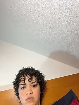 rafamarianoofc online show from April 16, 2026, 9:39 pm