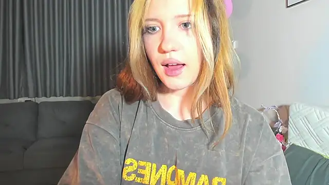 Snapshot of HanahCute chatting on March 13, 2025, 9:26 pm HanahCute online show from March 13, 2025, 9:26 pm