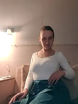 Evelina cute online show from November 9, 2025, 5:17 pm