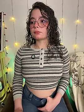 Antoniart  online show from October 21, 2025, 1:27 am