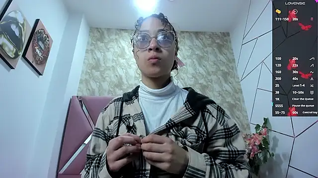 Hanna Corne online show from December 6, 2024, 11:38 am