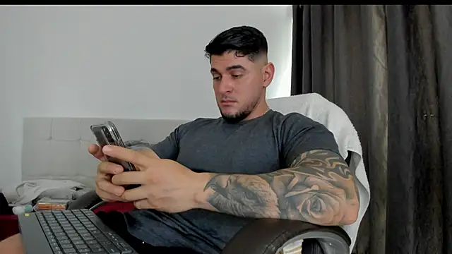 Teilor Creed online show from November 20, 2025, 7:25 pm