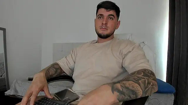 Teilor Creed online show from November 26, 2025, 7:36 pm