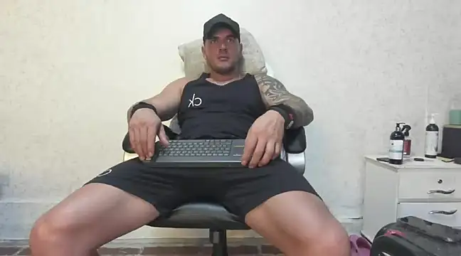 Snapshot of Teilor_Creed chatting on January 21, 2025, 9:46 pm Teilor Creed online show from January 21, 2025, 9:46 pm