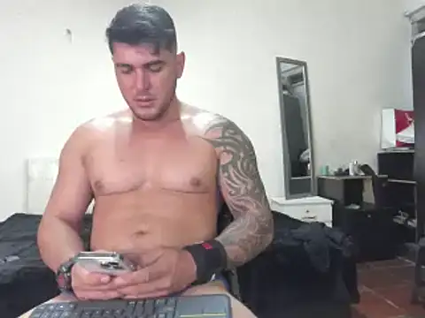 Snapshot of Teilor_Creed chatting on February 10, 2025, 11:55 pm Teilor Creed online show from February 10, 2025, 11:55 pm