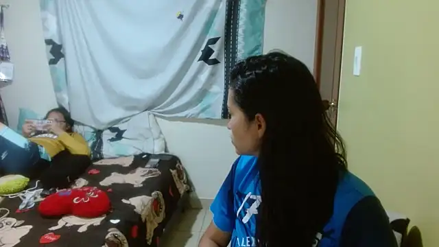 Snapshot of clayre_and_jill chatting on February 17, 2026, 3:48 am clayre and jill online show from February 17, 2026, 3:48 am