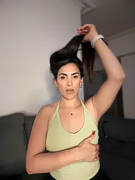 Snapshot of alessandra-a chatting on February 8, 2026, 3:15 am alessandra-a online show from February 8, 2026, 3:15 am